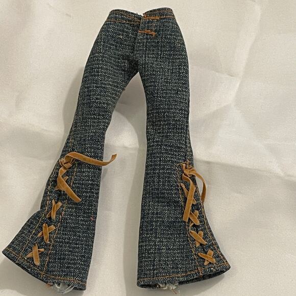 Bratz Yasmin Doll Style It Skinny Low Waist Blue Jeans Cross Stitch Legs #38 - Picture 3 of 7